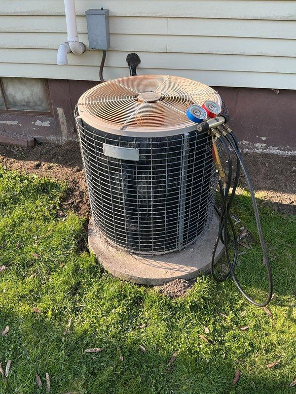 Completed annual cooling maintenance on residential air conditioning system. Performed system diagnostics using manifold gauges to verify refrigerant pressures and overall system performance. Inspected condenser unit, filters, and pads as part of routine preventative maintenance protocol.