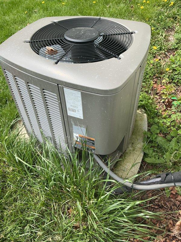 Completed annual cooling maintenance on Lennox air conditioning system. Performed comprehensive inspection of indoor furnace unit and outdoor condenser unit, replaced air filter, and installed new evaporator pad as part of routine maintenance protocol. System operating within normal parameters upon completion of service.