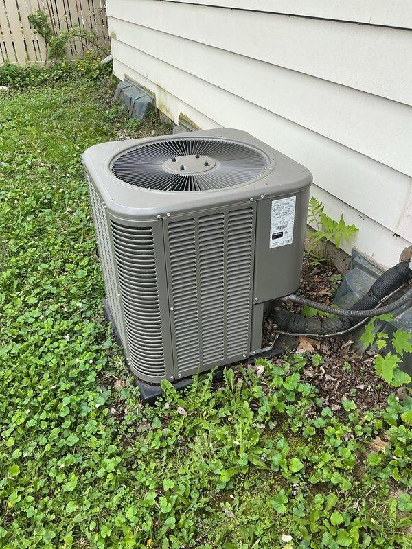 Completed annual preventive maintenance on residential split-system air conditioning unit. Performed comprehensive inspection of outdoor condenser unit, verified proper operation of compressor and fan motor, cleaned condenser coils, checked refrigerant levels, and tested electrical connections. Unit operating within normal parameters with no deficiencies noted.