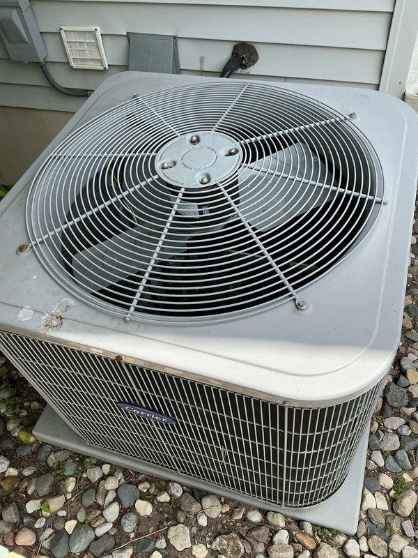 Completed annual Air Care maintenance on residential air conditioning system. Performed comprehensive tune-up of outdoor condenser unit, including inspection of fan assembly, heat exchanger coils, electrical connections, and refrigerant lines. Unit operating properly with no issues found; system ready for cooling season.