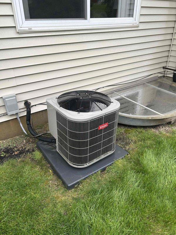 Completed comprehensive air conditioning tune-up on residential outdoor condenser unit. Performed standard seasonal maintenance including inspection of condenser coils, fan motor operation, refrigerant line connections, and electrical components. Unit tested and confirmed operating within normal parameters with all systems functioning properly.