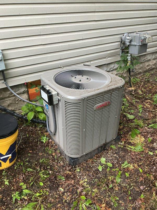 Completed routine preventative maintenance tune-up on a 5-year-old Lennox air conditioning system with no reported operational issues. Performed comprehensive inspection of outdoor condenser unit, checked refrigerant levels, cleaned coils, verified electrical connections, tested thermostat operation, and confirmed proper airflow and system cycling. Unit operating within manufacturer specifications with no deficiencies noted; customer advised system is in good working condition for the cooling season.
