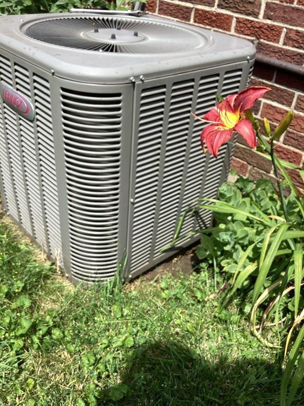 Completed annual HVAC maintenance on residential split system. Inspected outdoor condensing unit, verified proper operation of condenser fan and compressor, and checked refrigerant levels. Replaced indoor air filter with new pleated media filter to ensure optimal airflow and system efficiency.