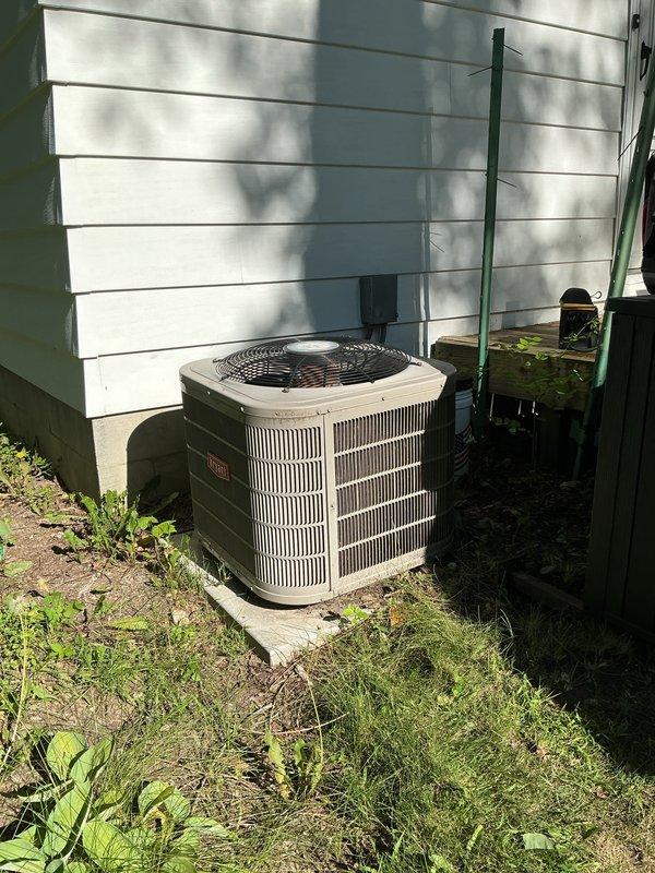 Completed annual cooling maintenance on Bryant residential air conditioning system. Performed comprehensive inspection of outdoor condenser unit, verified proper operation of all components, and documented equipment condition with photos. Unit found in satisfactory operating condition with no immediate service needs identified.