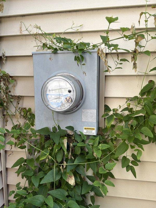 Completed estimate for replacement of 20+ year old HVAC system located in basement. Existing air conditioning unit operational but leaking R22 refrigerant, requiring full system replacement due to age and refrigerant phase-out. Natural gas furnace and condensing unit assessed for replacement specifications.