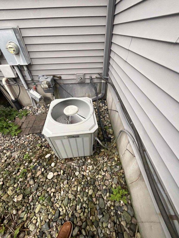 Conducted on-site evaluation for replacement of existing Bradford White 40-gallon residential gas water heater. Assessed current unit condition, venting configuration, gas line connections, and water supply piping. Documented installation location and existing equipment specifications to determine proper replacement unit sizing and installation requirements. Provided comprehensive estimate for complete water heater replacement including removal and disposal of old unit, procurement of new equipment, and professional installation with all necessary connections and code-compliant configuration.