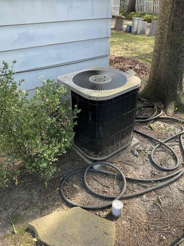 Provided estimate for replacement of non-operational natural gas furnace originally installed in 1992 and located in crawl space. Assessed existing HVAC system including outdoor condensing unit and interior ductwork configuration. Documented current equipment condition and site access requirements for future installation.