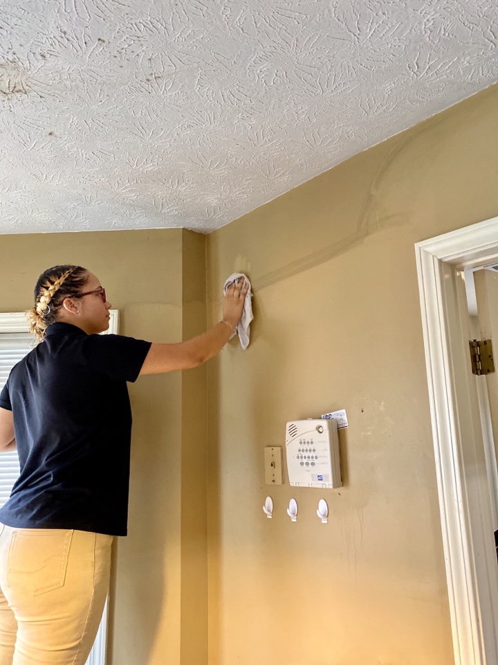 Montgomery, AL - Structure clean today. Montgomery, AL - Structure clean today.