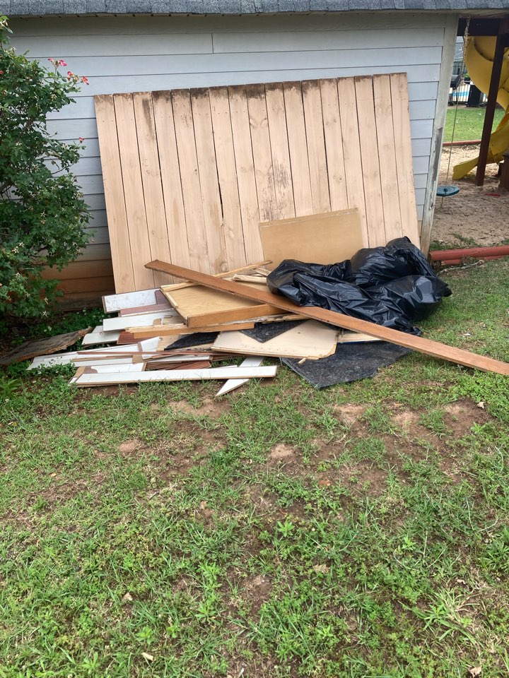Prattville, AL - Protek picking up debris from a water mitigation for a satisfied customer in Prattville. Prattville, AL - Protek picking up debris from a water mitigation for a satisfied customer in Prattville.