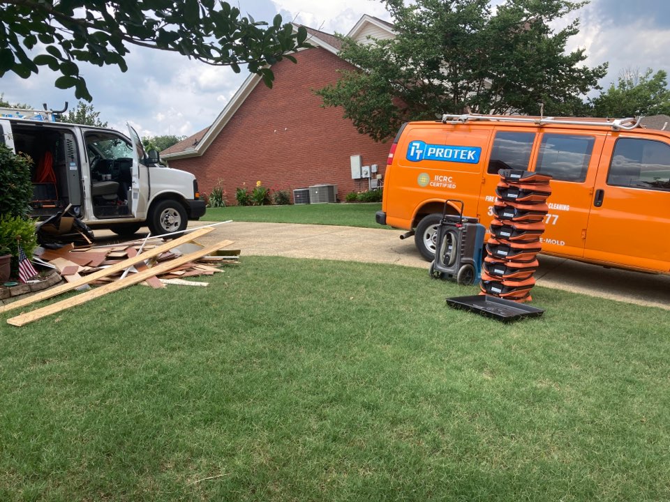 Prattville, AL - Protek picking up debris and equipment from a water mitigation for a satisfied customer in Prattville. Prattville, AL - Protek picking up debris and equipment from a water mitigation for a satisfied customer in Prattville.
