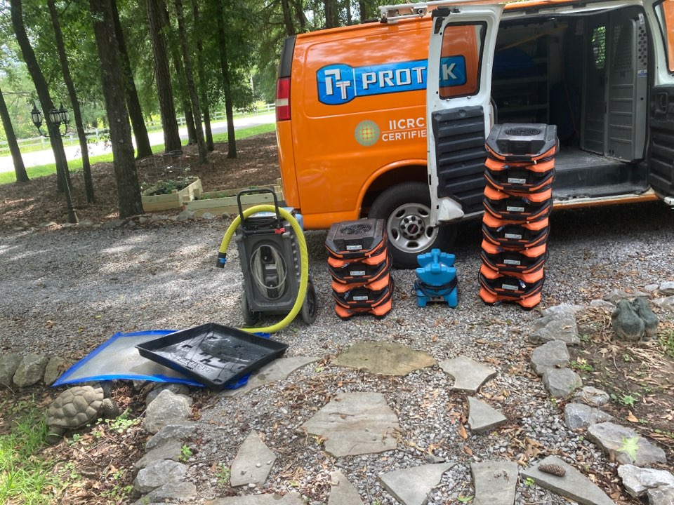 Wetumpka, AL - Protek picking up equipment from a water mitigation for a satisfied customer in Wetumpka. Wetumpka, AL - Protek picking up equipment from a water mitigation for a satisfied customer in Wetumpka.