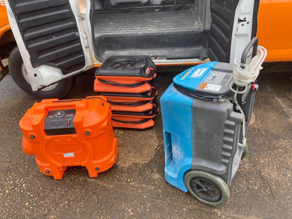 Montgomery, AL - Protek picking up equipment from a water mitigation for a satisfied customer in Montgomery. Montgomery, AL - Protek picking up equipment from a water mitigation for a satisfied customer in Montgomery.