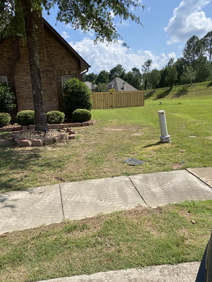 The fence is complete on this PROTEK project in Calera.   Home owner is very happy!