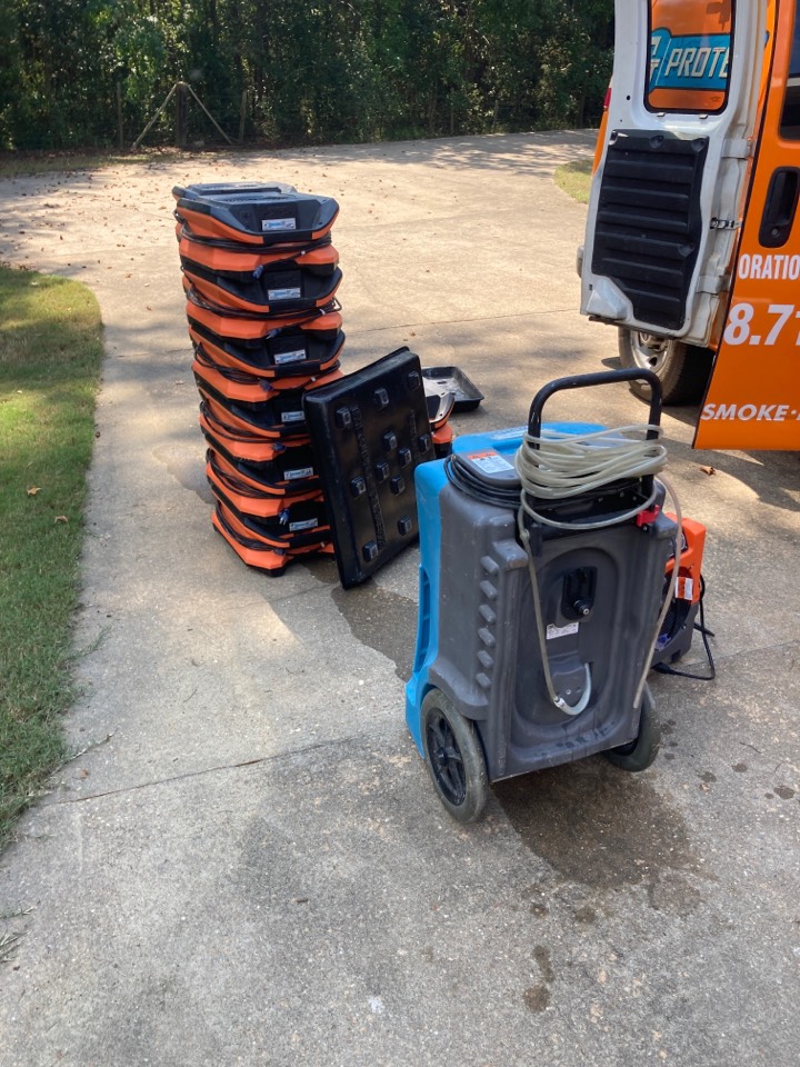 Wetumpka, AL - Protek picking up equipment from a water mitigation for a satisfied customer in Wetumpka. Wetumpka, AL - Protek picking up equipment from a water mitigation for a satisfied customer in Wetumpka.