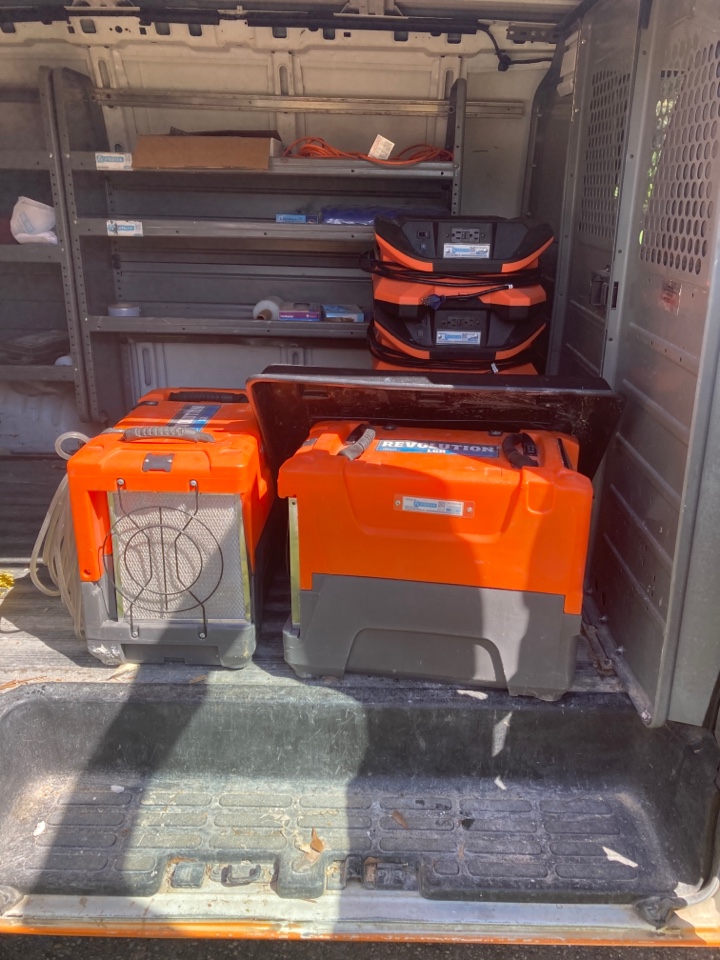 Montgomery, AL - Protek picking up equipment from a water mitigation for a satisfied customer in Montgomery. Montgomery, AL - Protek picking up equipment from a water mitigation for a satisfied customer in Montgomery.