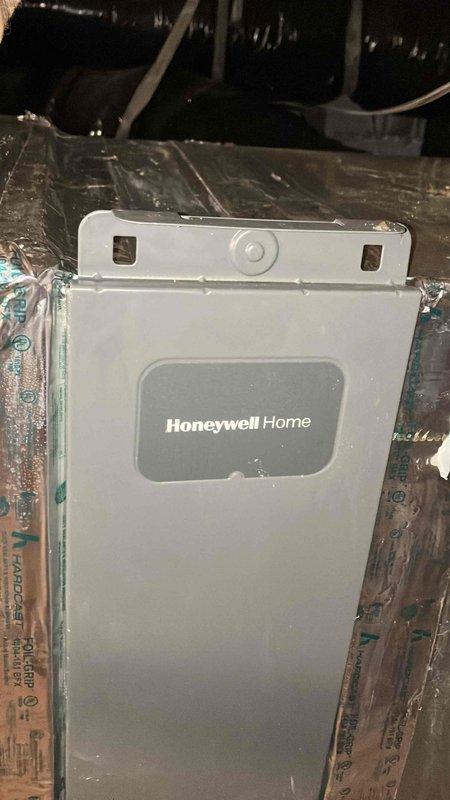 Completed POM service on customer's HVAC system. Performed comprehensive 80-point inspection on all units, including cleaning outdoor coils, burner cleaning, gas pressure adjustments, and safety inspections. Installed new Honeywell Home control device and inspected electrical junction box connections to ensure proper system operation.