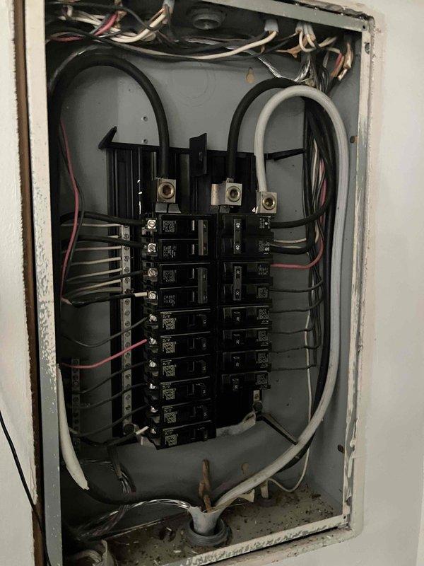Responded to emergency call for complete power loss at apartment unit. Inspected main electrical panel in laundry room closet and exterior main breaker, finding no visibly tripped breakers. After thorough investigation, identified and repaired faulty connection causing the power outage, successfully restoring electrical service to the residence.