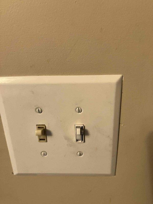 Installed lighting fixture in dining room of residential property built in 1989 with standard 8-9 foot ceiling height. Replaced existing fixture with customer-supplied unit, verified proper electrical connections at switch location, confirmed dual-switch operation, and tested functionality upon completion.
