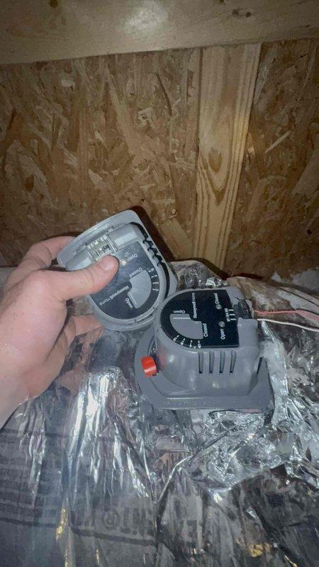 Responded to a follow-up no cooling complaint on residential HVAC system. Inspected and evaluated thermostat operation and wireless control module functionality, verifying temperature settings and system communication. Documented equipment conditions with diagnostic readings showing proper interface connectivity between indoor/outdoor monitoring components.