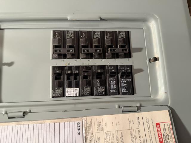 I performed a Level 2 diagnostic on a dedicated circuit, pinpointing the issue to a single point of use. I replaced the faulty 15-20 A standard breaker, ensuring safe and efficient power supply.