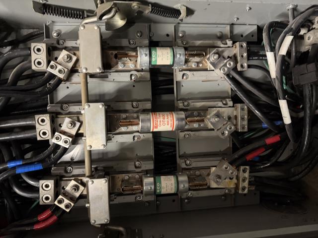I replaced a 400 amp fuse in the main disconnect, installed a new one, tested the voltage, and confirmed proper operation. The system is now functioning correctly.