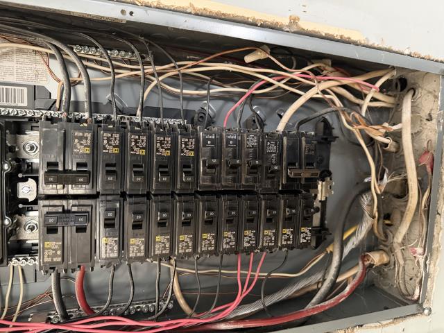 Replaced a 15-20 amp standard breaker and a 30 amp disconnect, resolving a code violation. Installed Siemens breakers in a Square D panel, ensuring compliance after inspection.