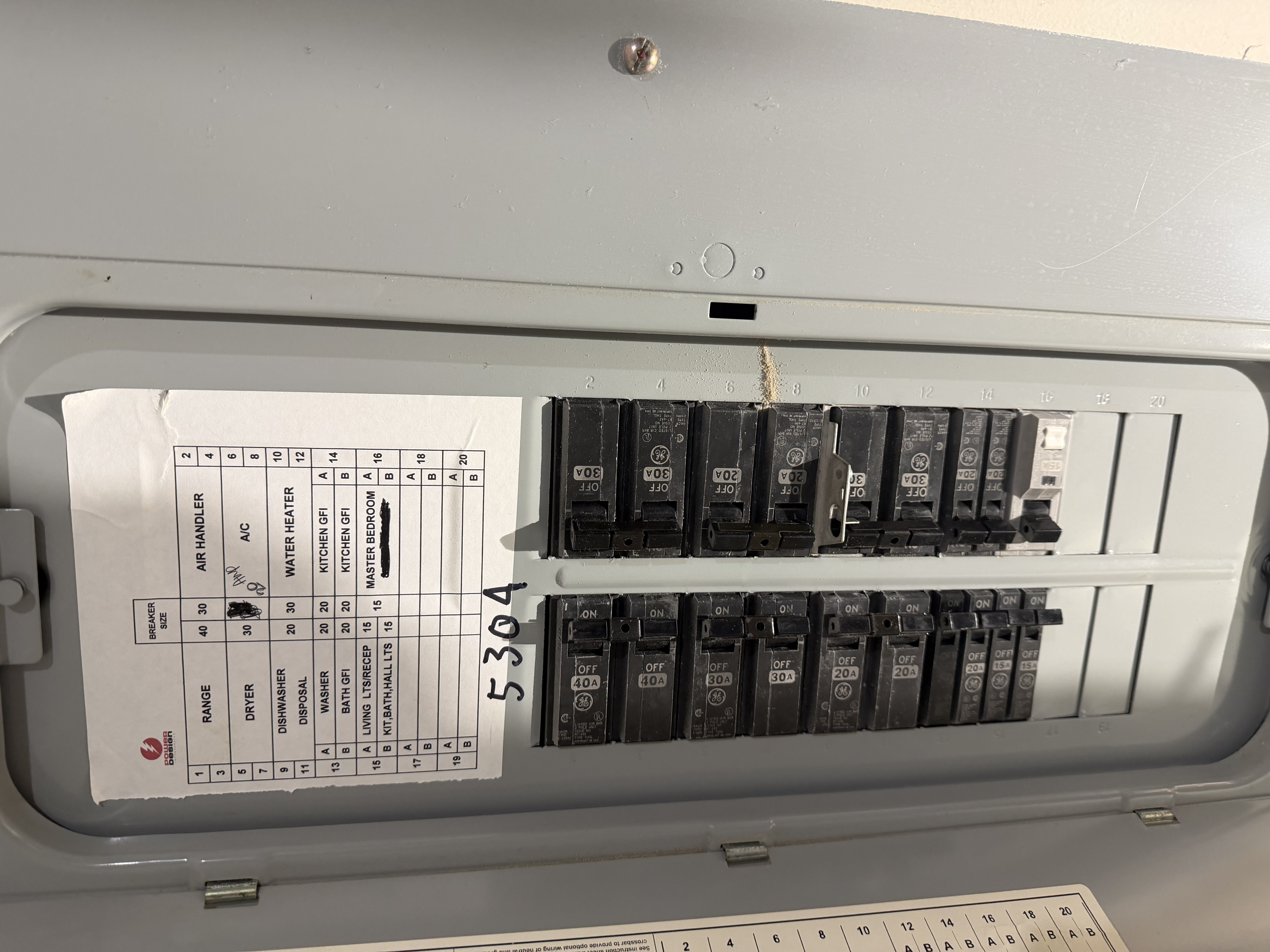 A flickering light in the bathroom was resolved by identifying a faulty switch and replacing it with a new one, ensuring safe and reliable lighting.