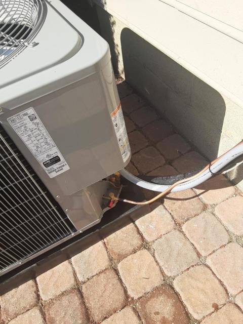 Powell, OH - I arrived on site to perform an inspection on a Trane air conditioning unit. During the inspection I found that the high voltage panel for the disconnect was not protected, causing insulation problems. I applied new insulation to the system and the unit was running at full functionality at the time of departure. Powell, OH - I arrived on site to perform an inspection on a Trane air conditioning unit. During the inspection I found that the high voltage panel for the disconnect was not protected, causing insulation problems. I applied new insulation to the system and the unit was running at full functionality at the time of departure.