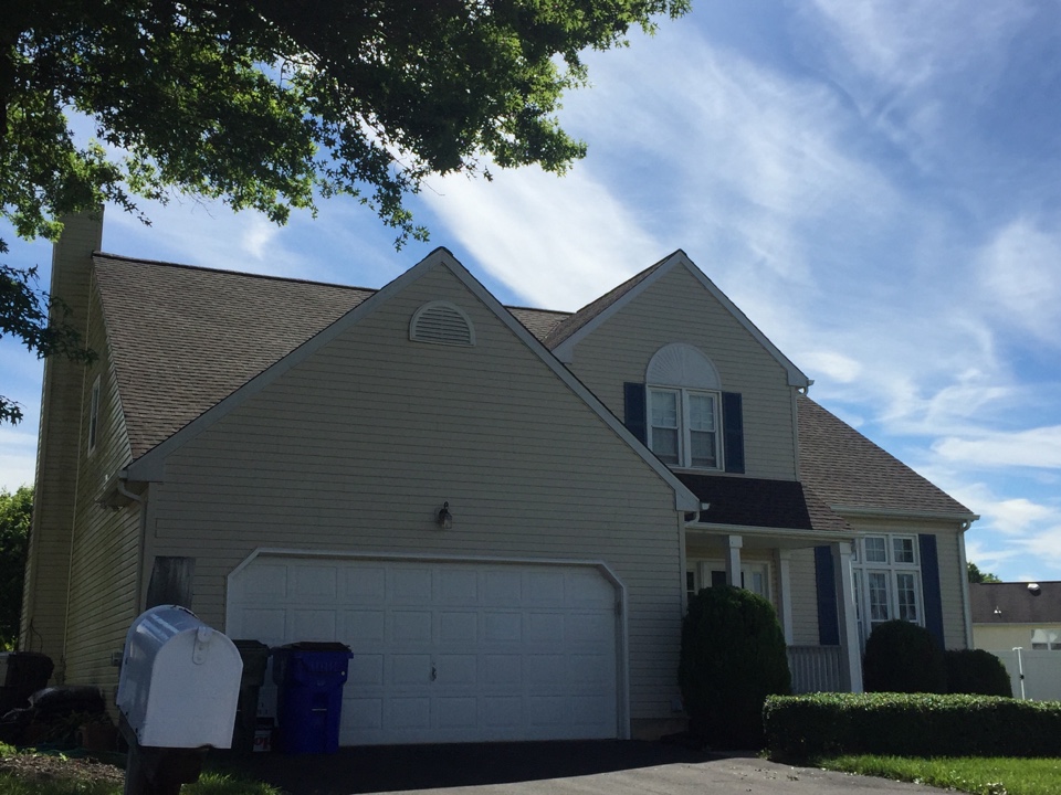 Newark, DE - GAF HD Roof recently installed along with Leaf Relief Gutter Protection Newark, DE - GAF HD Roof recently installed along with Leaf Relief Gutter Protection