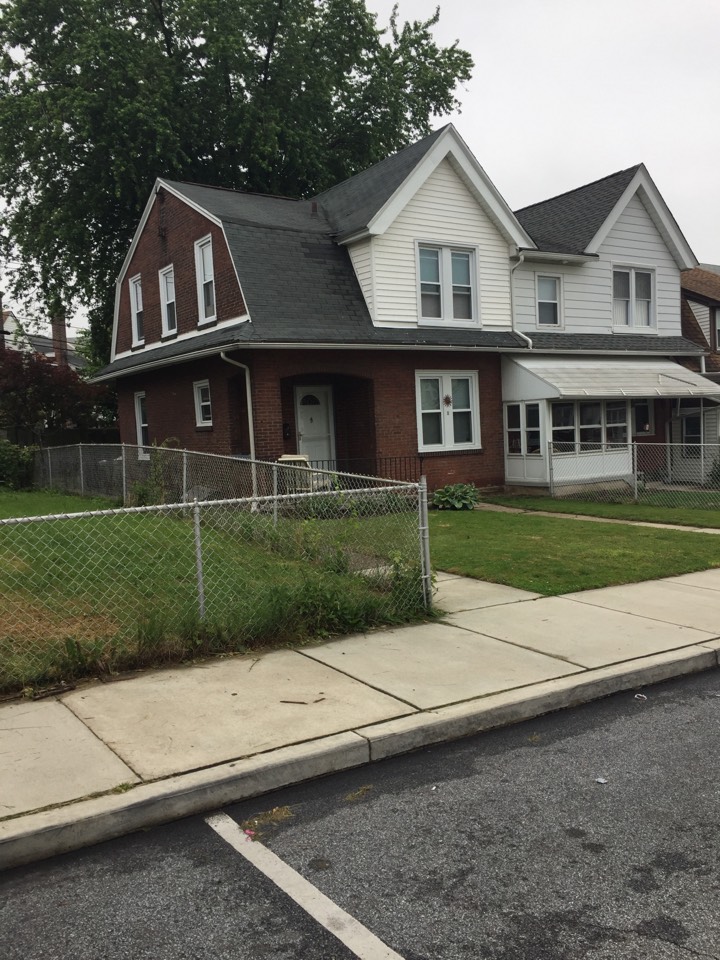 Marcus Hook, PA - Mastic white soffit and fascia shingle repair Marcus Hook, PA - Mastic white soffit and fascia shingle repair