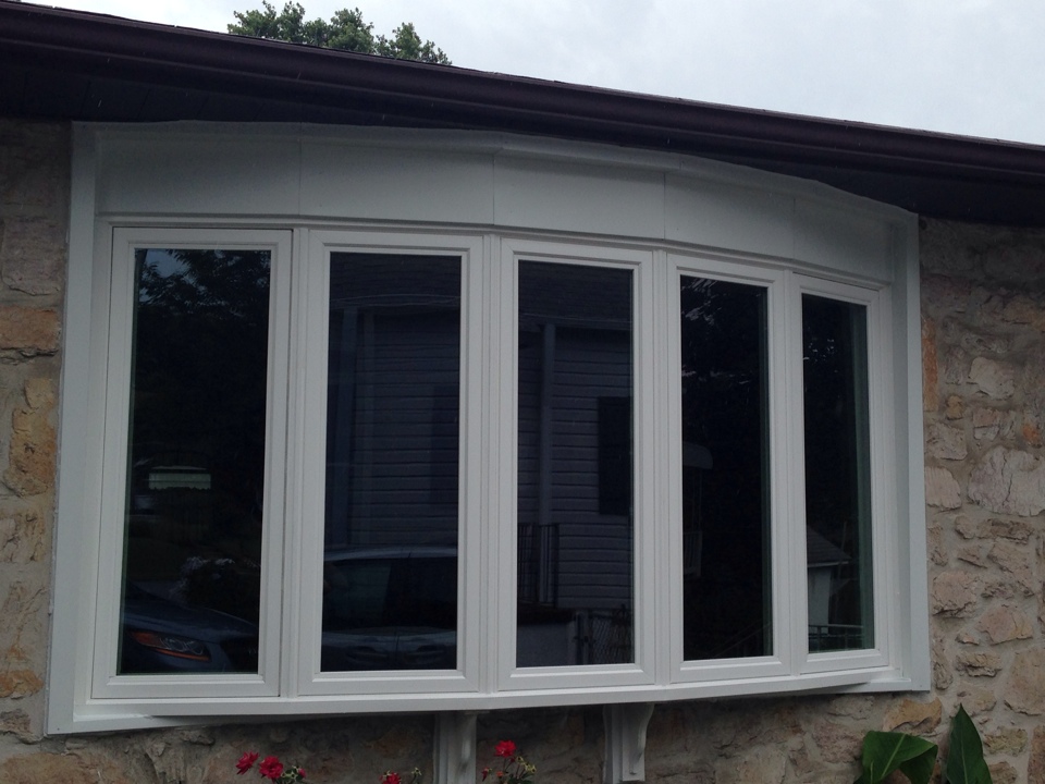 Ridley Park, PA - Vinyl Bow Window recently installed by Homecraft, Inc. Ridley Park, PA - Vinyl Bow Window recently installed by Homecraft, Inc.