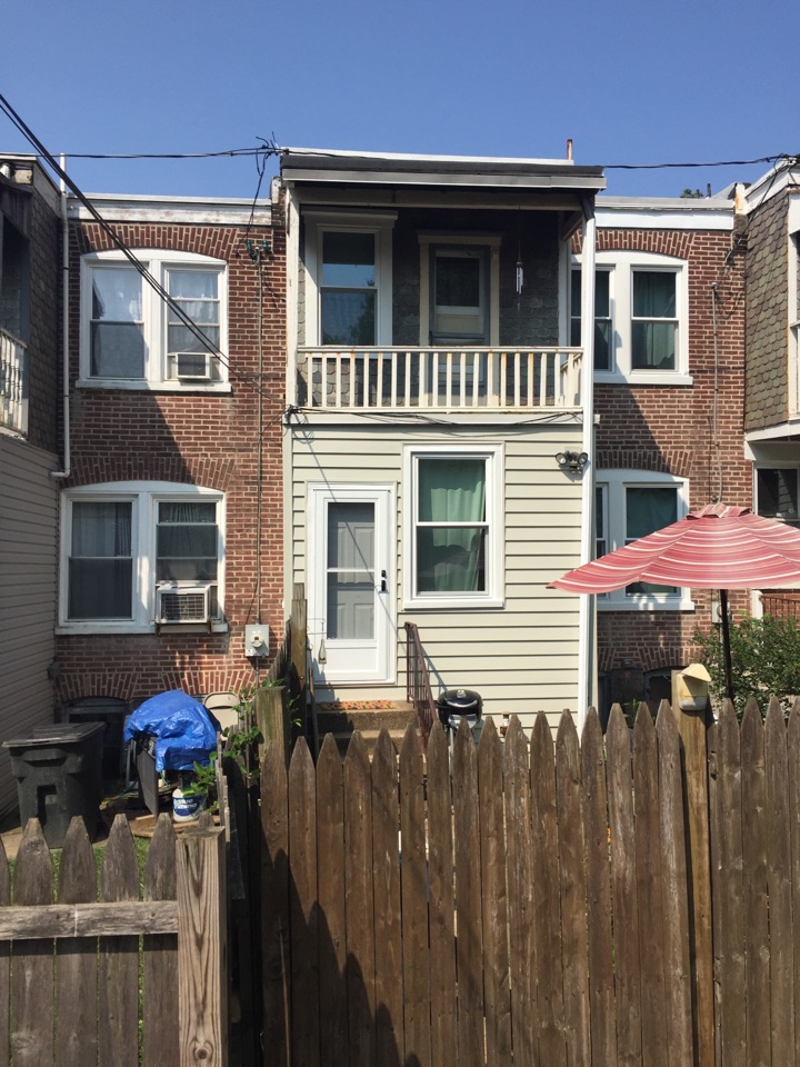 Wilmington, DE - Pro Via Cedar Max siding color Sienna and Pro Via entry doors and storm doors with Pro Via windows Wilmington, DE - Pro Via Cedar Max siding color Sienna and Pro Via entry doors and storm doors with Pro Via windows