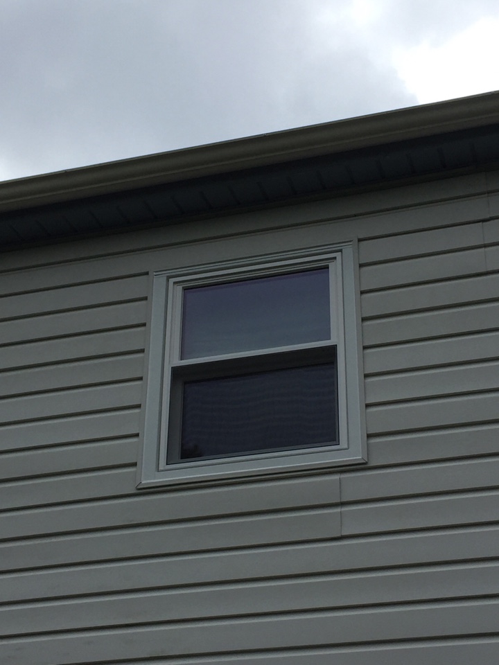 Aston, PA - Homecraft Inc installed a double hung vinyl window. Aston, PA - Homecraft Inc installed a double hung vinyl window.