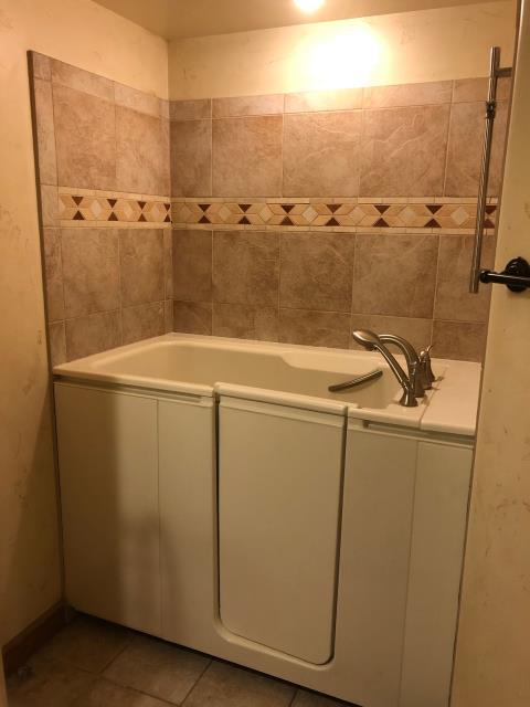 Gypsum, CO - After photo of a new Walk-in-Bath with brush nickel fixtures! Gypsum, CO - After photo of a new Walk-in-Bath with brush nickel fixtures!