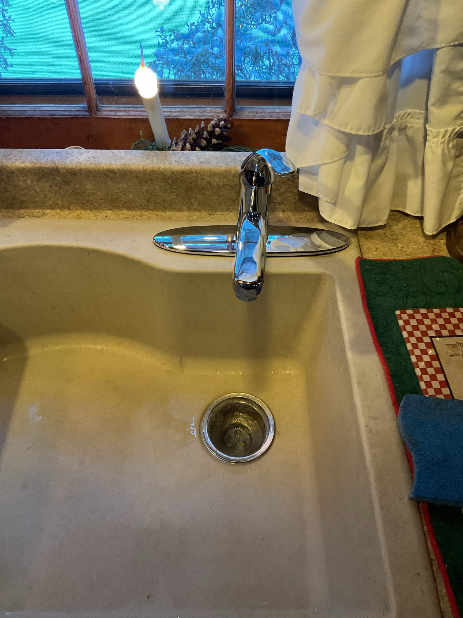 This was a return visit from Monday’s job to replace the faucet. After installing the new faucet, we tested its operation and confirmed that it was functioning properly. Water pressure was strong, and no leaks were present.