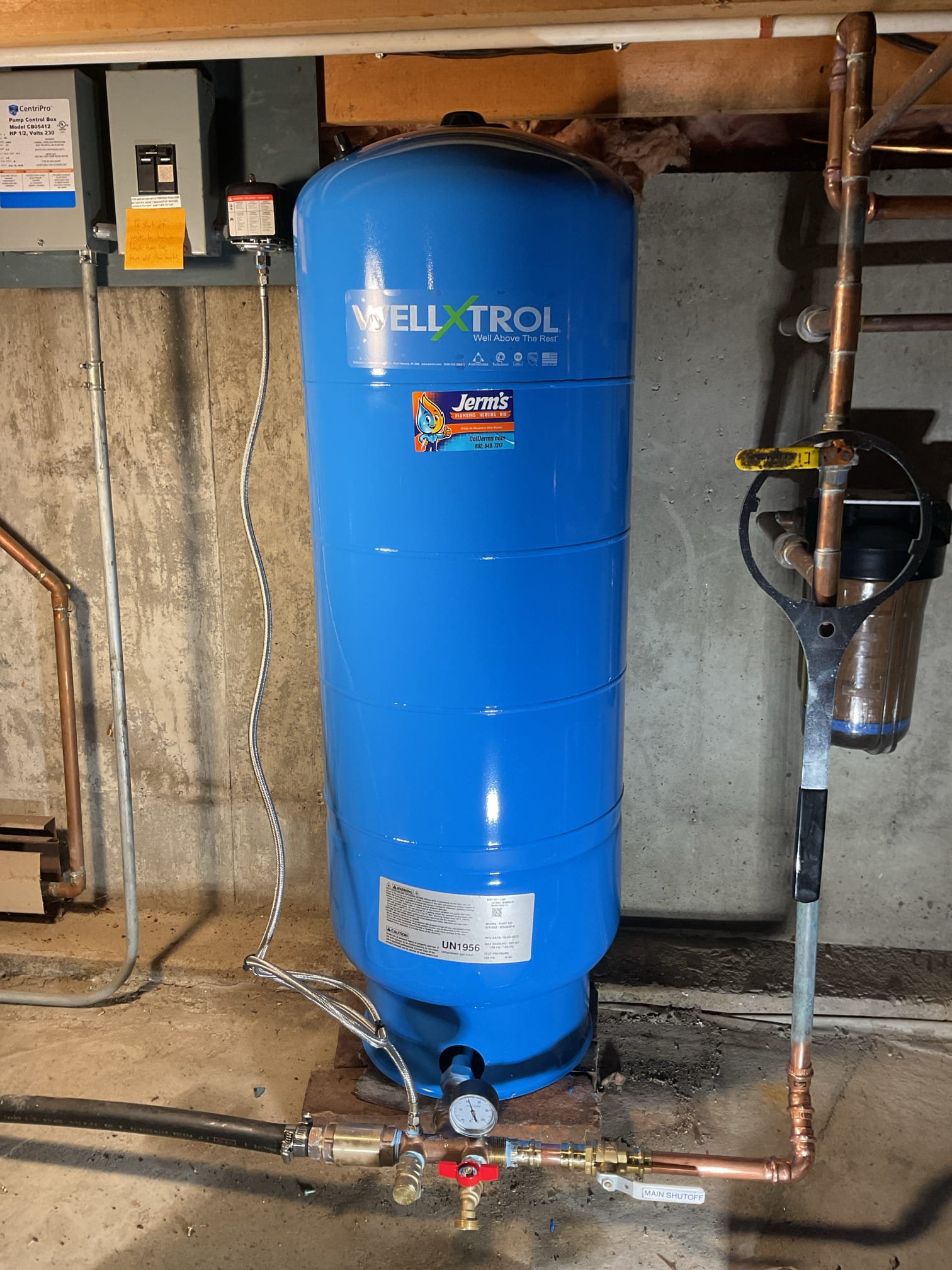 Upon arrival customer had a corroded pressure tank and corroded gate valves I the basement. 

Techs removed and disposed both shutoff valves and pressure tank and installed two more reliable ball valves for the laundry valve and installed a new pressure tank with a tank tee, check valve, pressure switch, and main shutoff. 

Everything is working well at time of install 