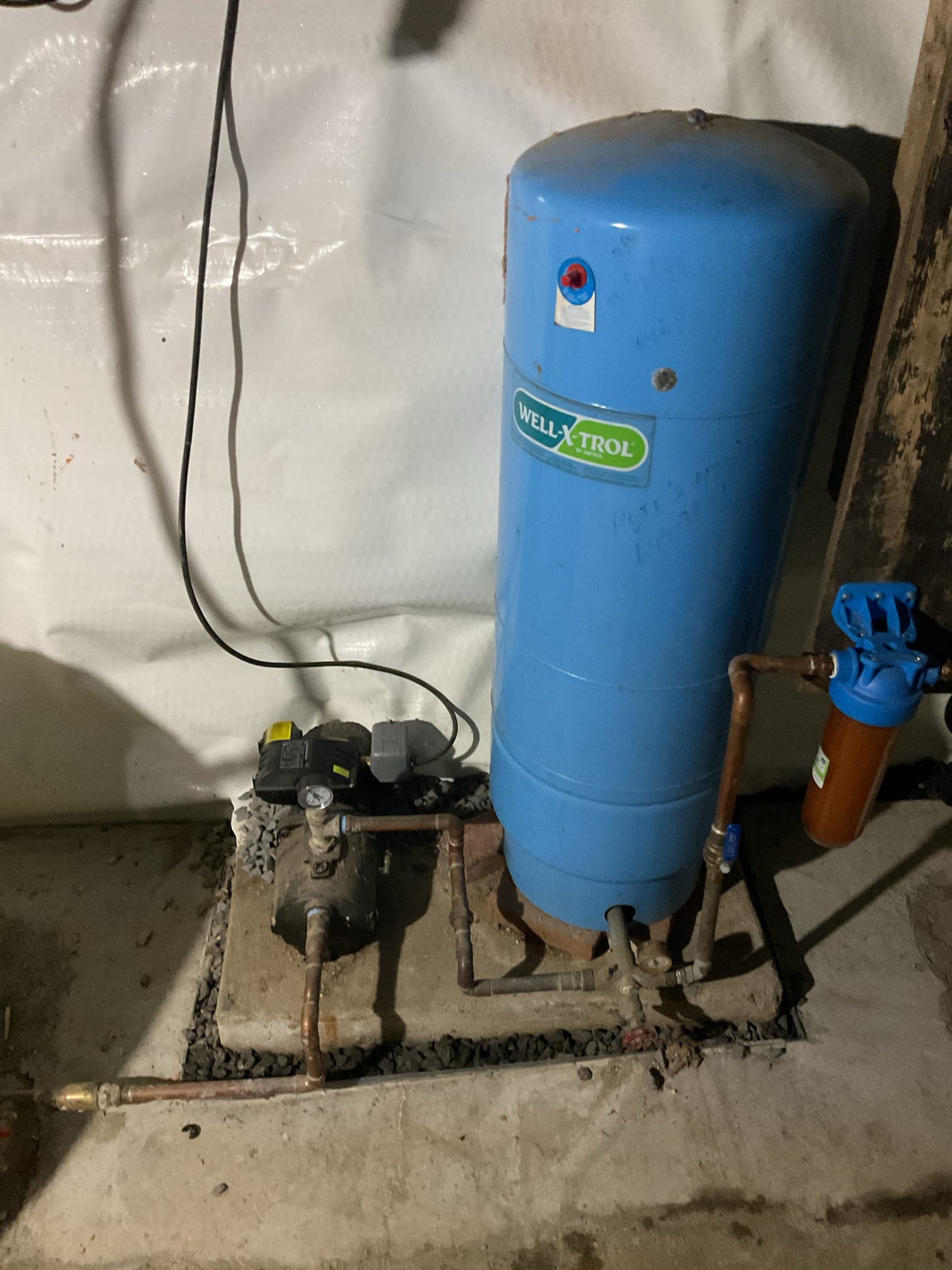 For this job, we came out to assess the existing pressure tank and UV light system. Upon evaluation, the pressure tank was found to be older but still functioning properly at this time. The existing UV light was observed to be dripping and showing signs of failure. After reviewing options with the customer, they elected to hold off on replacing the pressure tank and move forward with replacing the UV system. The customer approved installation of a new 15 GPM VIQUA UV light, which will need to be ordered and installed at a later date. All findings and recommendations were discussed with the customer during the visit.