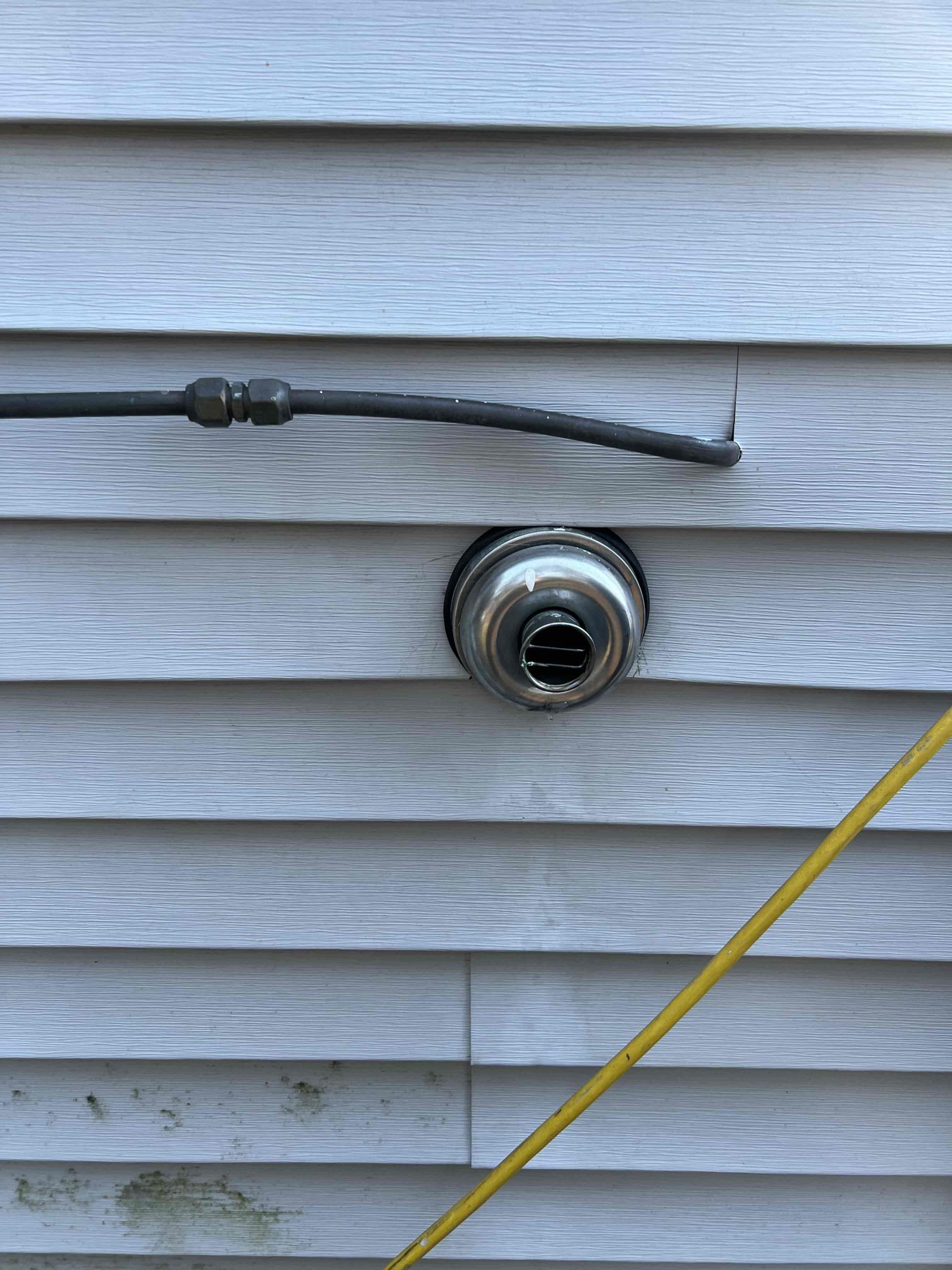 Arrived onsite to investigate insufficient heat from a Rinnai heater. The unit has been serviced multiple times in the past, but the issues persist. Due to the age of the heater, we recommend replacement. We measured the square footage and verified the gas line sizing to ensure the new heater and gas line would be properly sized. An estimate was emailed, and a message was left for the landlord.