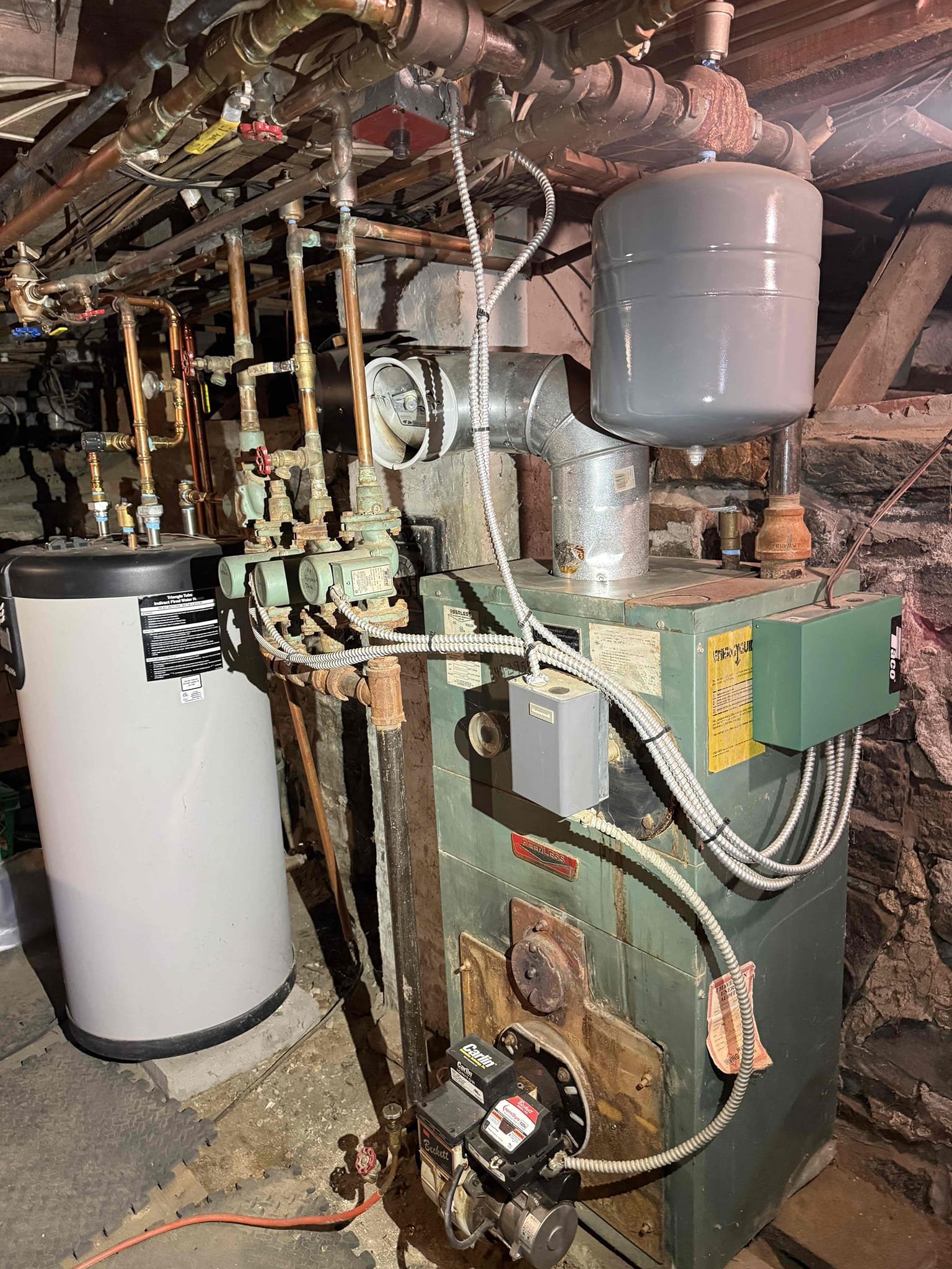 Replaced and installed thermostat in main living area that does not seem to be keeping the room warm. I tested operations of thermostat and everything is working as it should, I will return to replace the baseboard in the front room at another date.