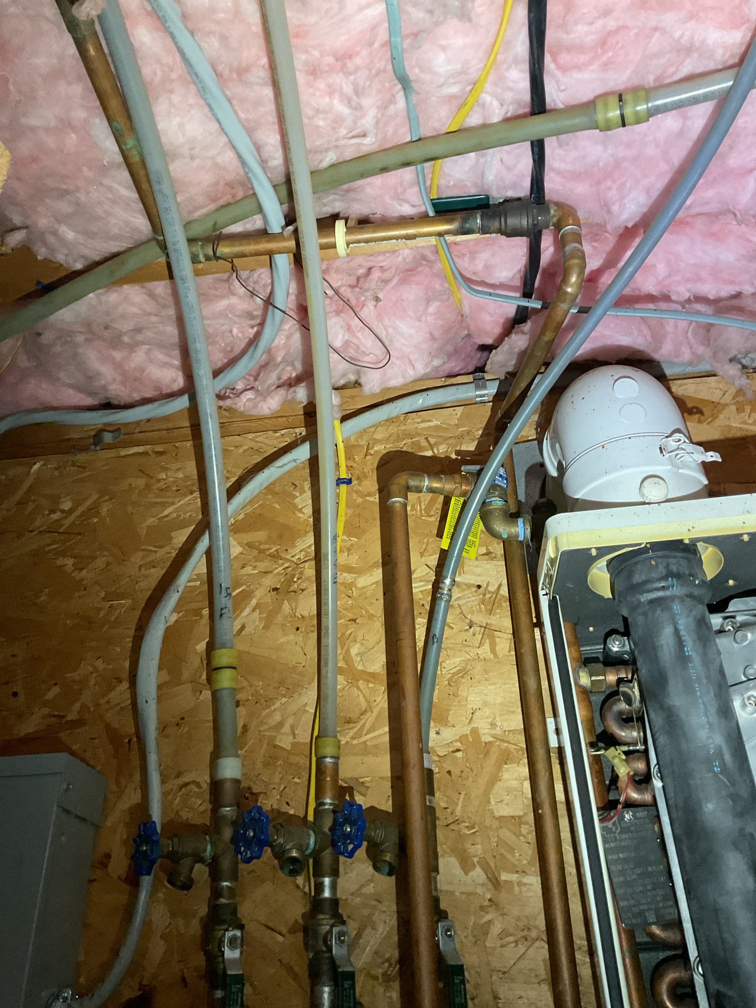 Arrived on site to provide quote for a new combi boiler. The one currently installed has failed and is not cost effective to fix it. We will provide an estimate to replace.