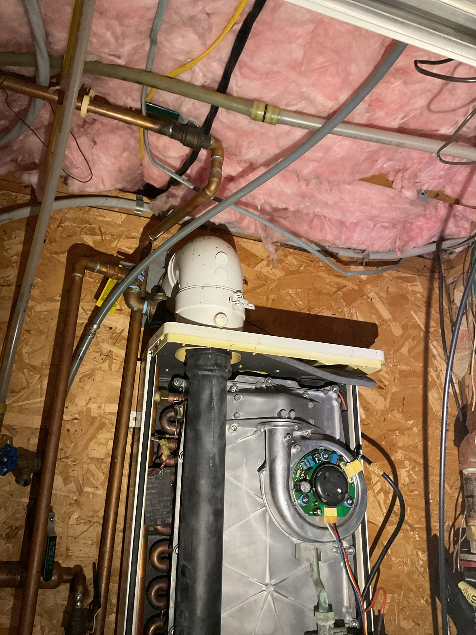 Arrived on site to provide quote for a new combi boiler. The one currently installed has failed and is not cost effective to fix it. We will provide an estimate to replace.