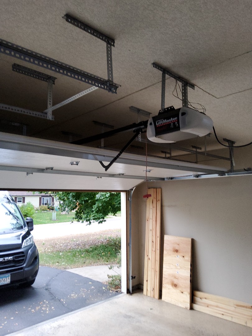 Garage Door Installation & Repair near Bloomington MN