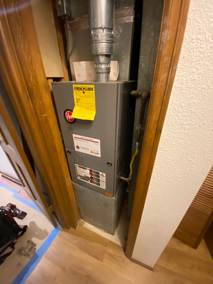 Furnace diagnostic. Found both the pressure switch and control board to be failed. Will be returning as soon as parts are available to restore operation.