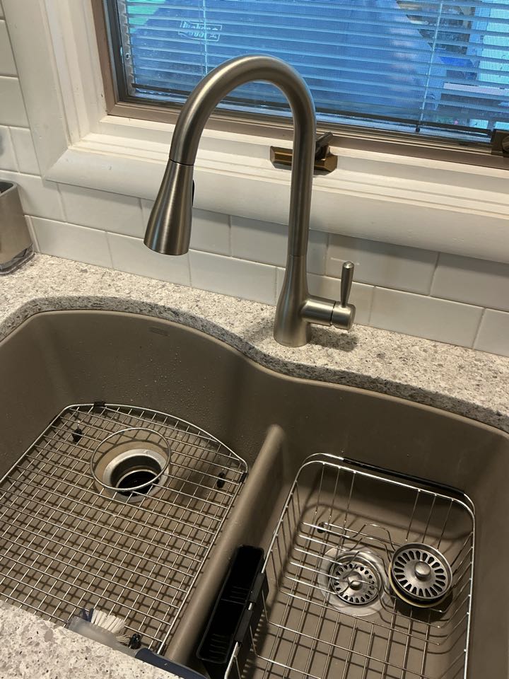 Faucet replacement in Woodridge