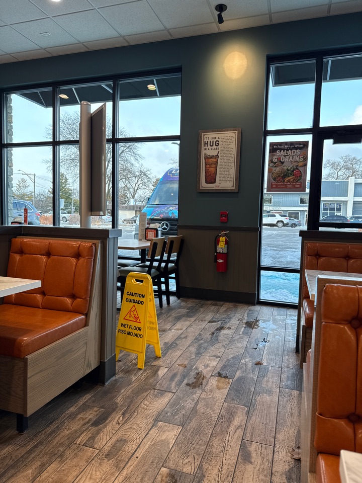 At McAllister’s on Ogden Ave for a lunch break. 