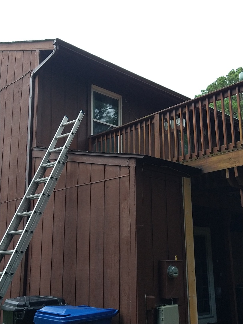 Virginia Beach, VA - New gutters installation 5k color brown Virginia Beach, VA - New gutters installation 5k color brown