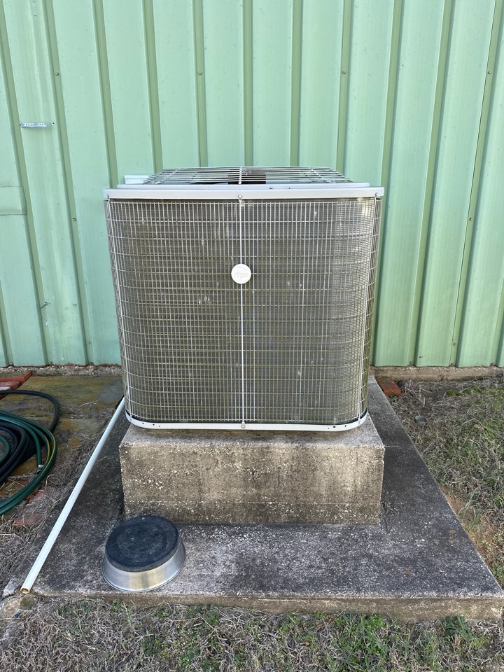 Preformed a preventative maintenance on a Payne air conditioner 
