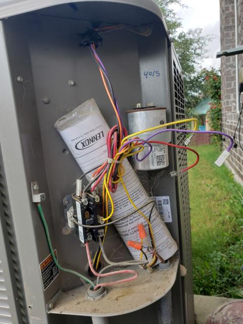 Residential emergency service. Replaced control components and cleaned up panel