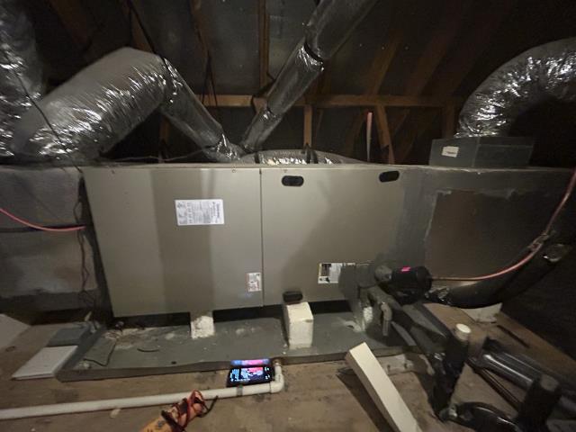 AC Maintenance on a Carrier HVAC system 