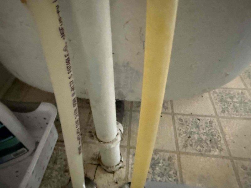 Performed diagnostic assessment and replacement of faucet on vintage clawfoot tub. Inspected water supply lines for proper connection and functionality, ensuring secure installation with no leaks at connection points. Completed installation of customer-provided fixture with successful testing of water flow and drainage.